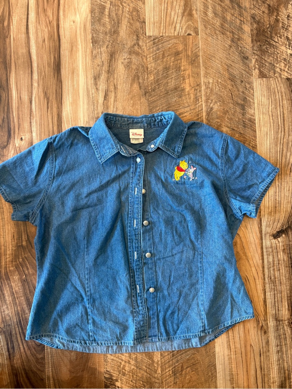 Women’s Vintage Disney Denim Winnie the Pooh Short Sleeve Button Up Shirt